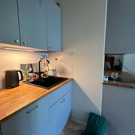 Kodikas Ja Supermukava Asunto Metron Vieressae! Smart Tv, Nopea Netti, 5 Minuuttia Keskustaan! Apartamento Helsínquia