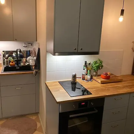 Kodikas Ja Supermukava Asunto Metron Vieressae! Smart Tv, Nopea Netti, 5 Minuuttia Keskustaan! *